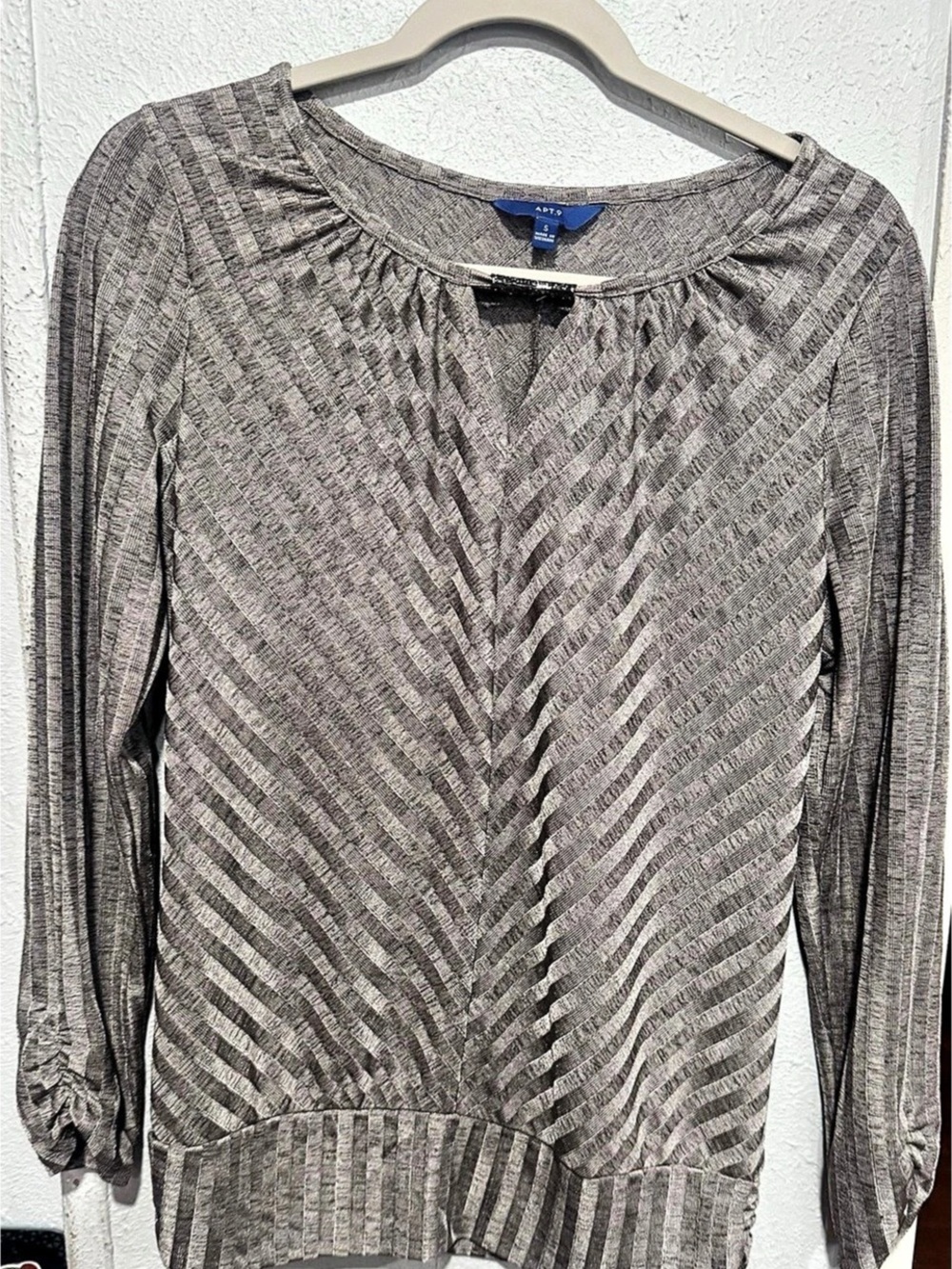 APT.9 Textured Diagonal Rib Keyhole Blouse with Metallic Bar Gray Small